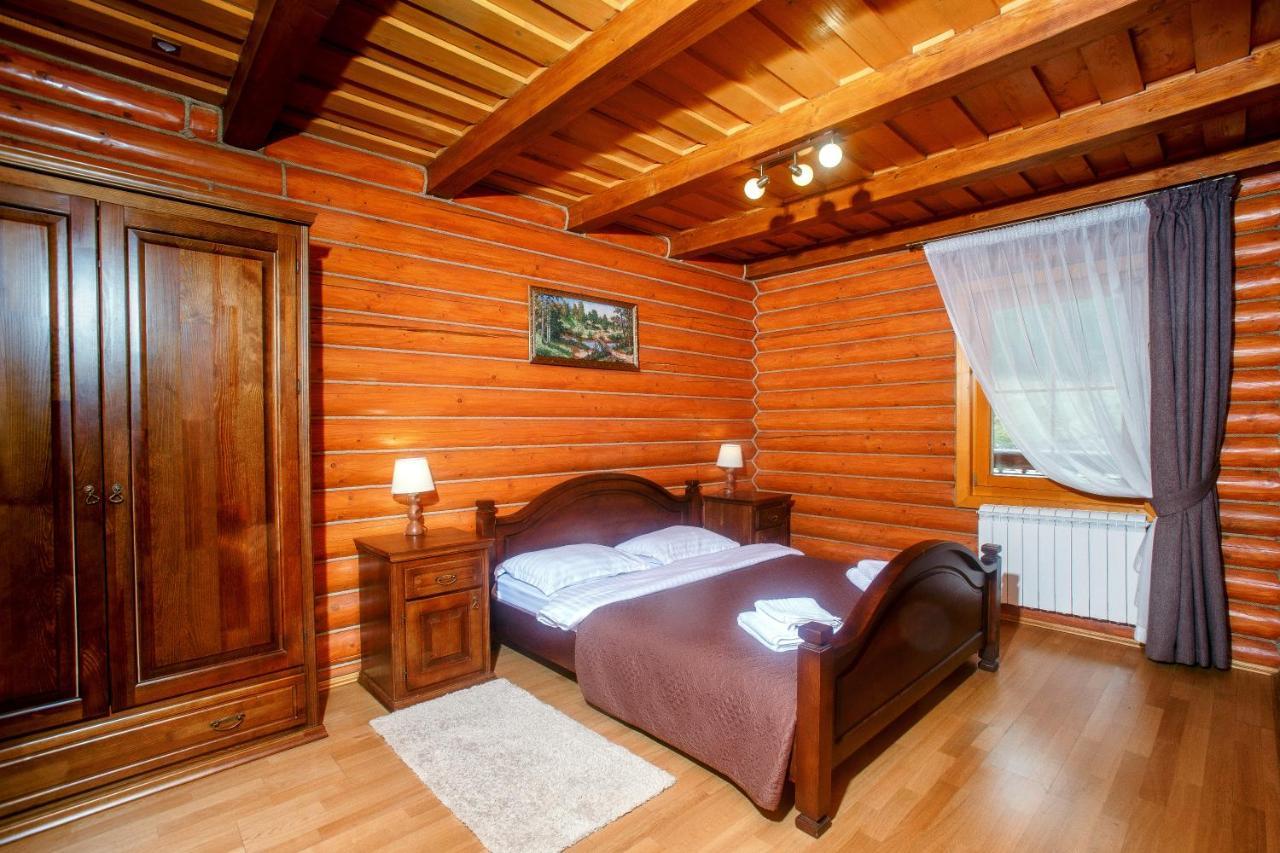 Toursit Complex Polyana Kvasova Hotel Buitenkant foto